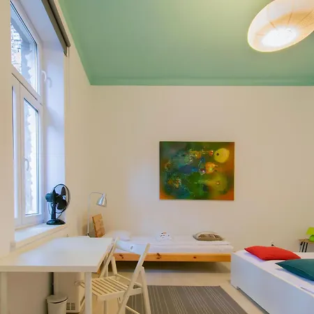 Light Apartment Zyblikiewicza Street Cracovia Exterior foto