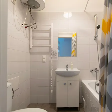 Light Apartment Zyblikiewicza Street Cracovia Exterior foto